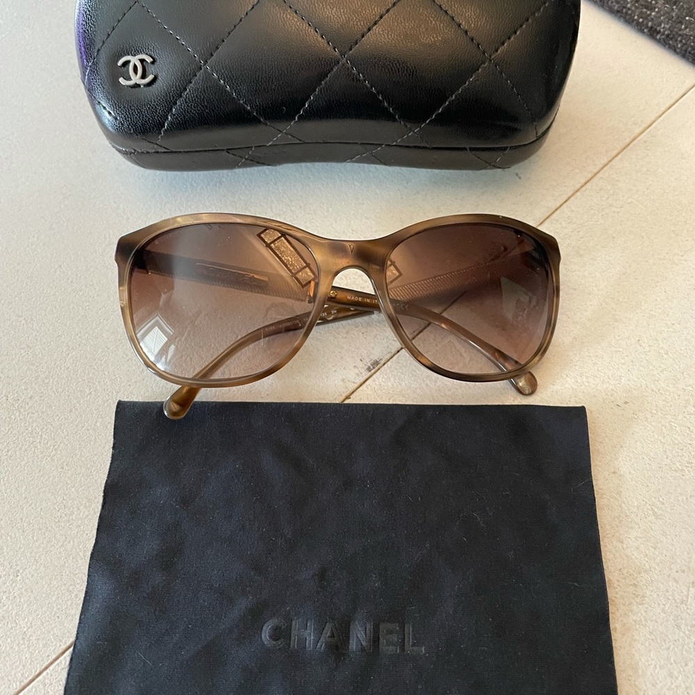 Vintage Chanel 5186 Cat Eye Sunglasses Tortoise
